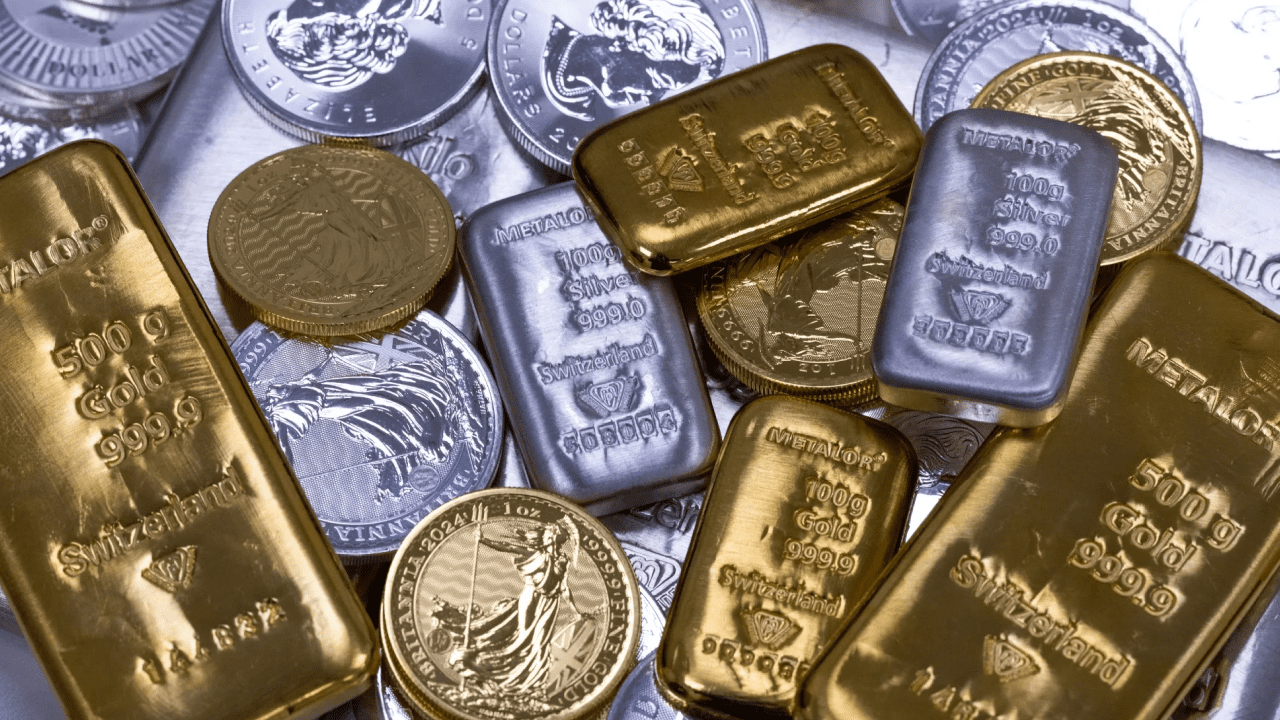 Gold silver prices falling sharply on commodity market charts ahead of Union Budget 2026