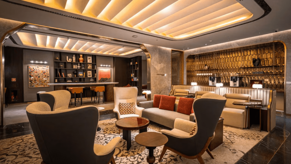 globetrotter’s-study-maharaja-lounge