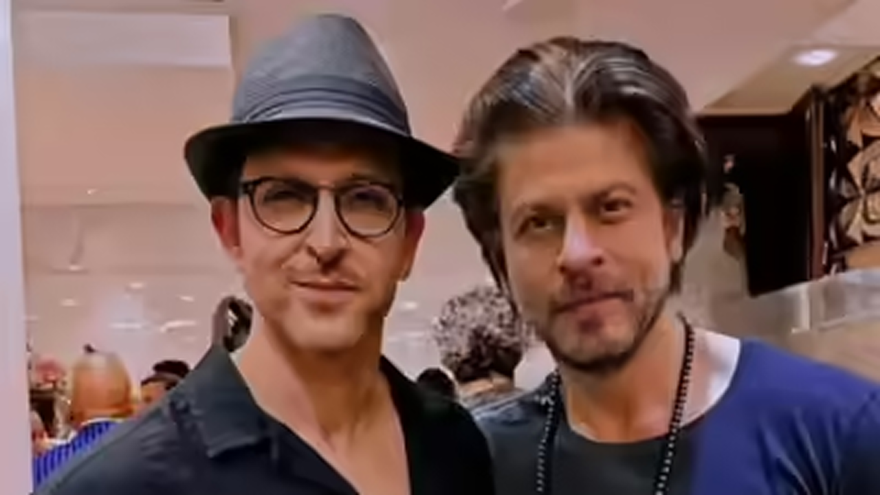 Shah Rukh Khan and Hrithik Roshan share a warm hug amid rivalry rumours