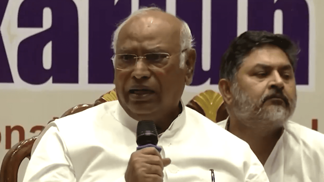Mallikarjun Kharge addressing press conference in Chennai amid controversy over remarks on PM Modi