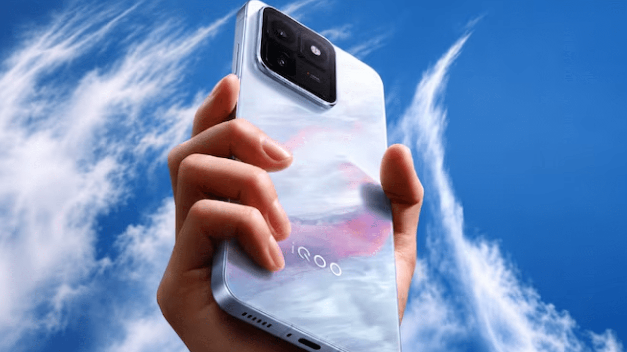 iQOO 15T flagship smartphone showcasing 144Hz AMOLED display and 200MP camera during China launch