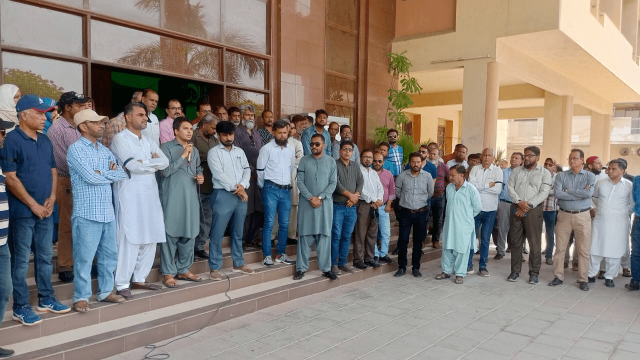 Karachi University faculty protest over unpaid dues as exams are boycotted